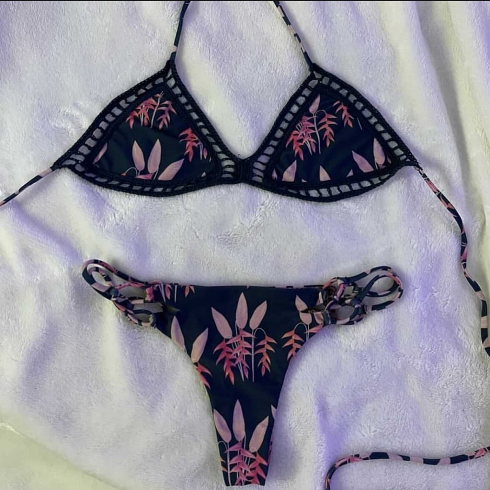 Acacia Set
